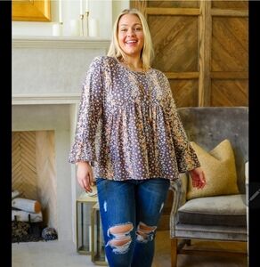 Nwot Boutique 1x floral top